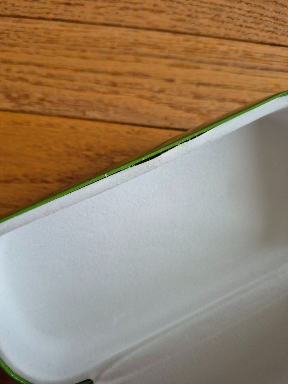 Kate Spade Hard Shell Glass Case - Picture 4 of 4